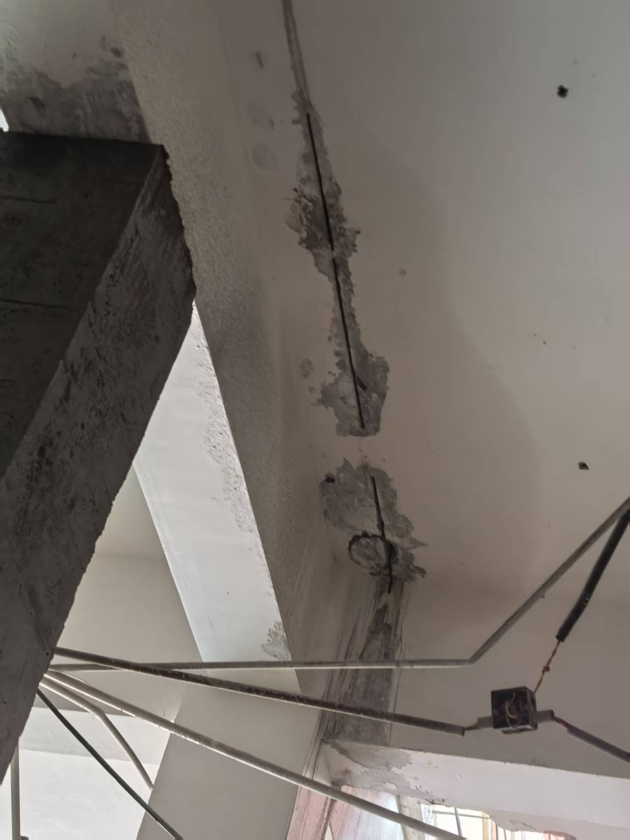 投诉资兴东江物联网超市违规建筑