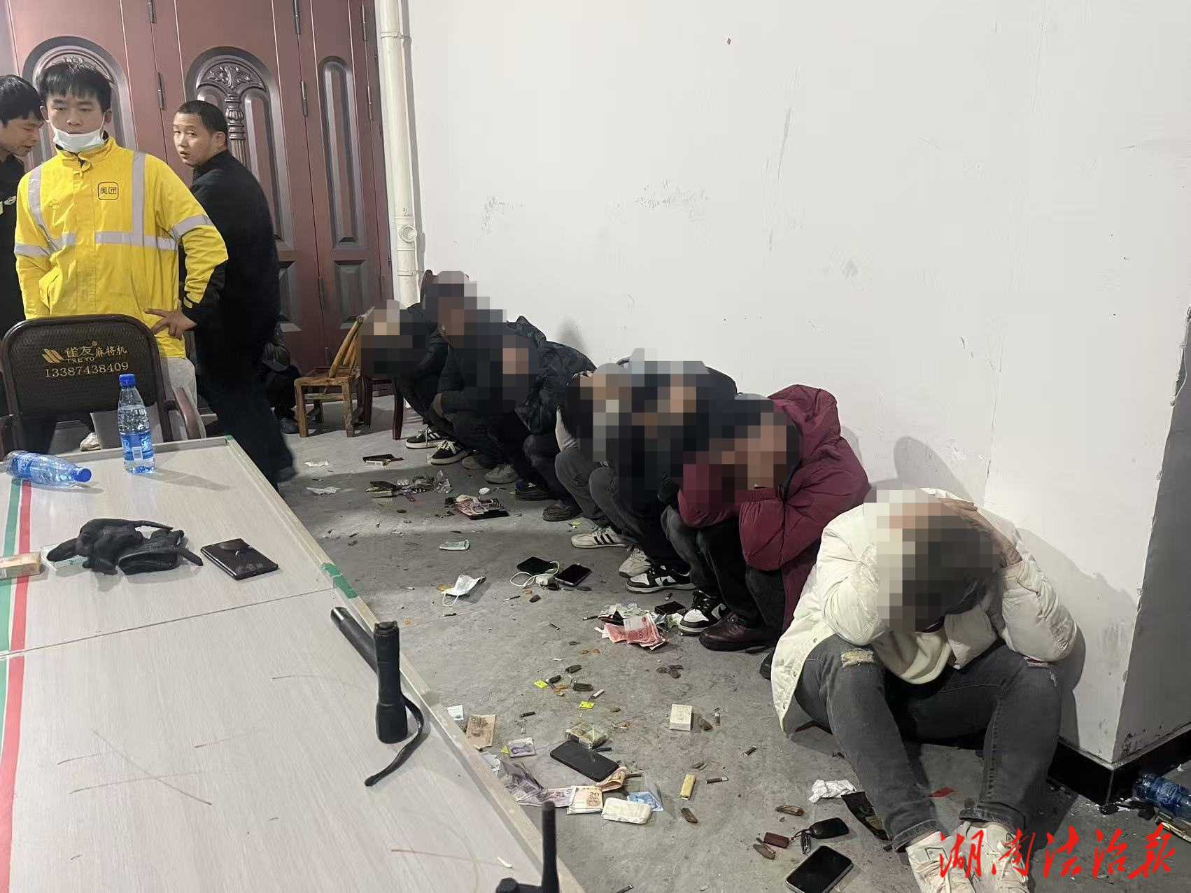 保靖公安：雷霆出擊搗毀賭窩 20余名涉賭人員落網(wǎng)