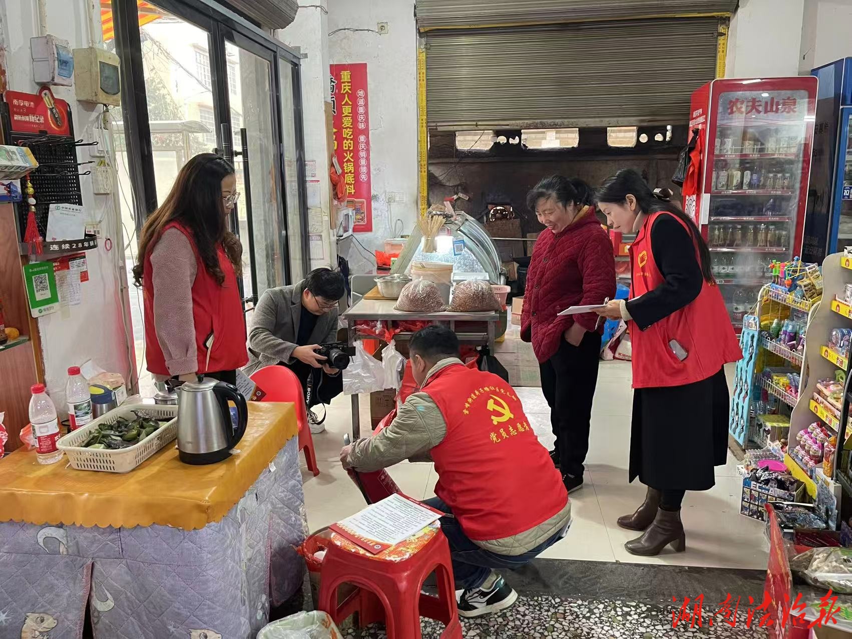 洞口消防宣傳進車站 暖心護航平安回家路