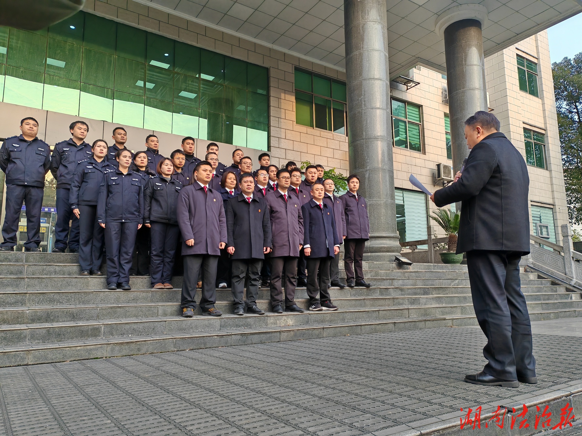 歲末攻堅(jiān) “執(zhí)”護(hù)民生——瀘溪法院“寒戰(zhàn)Ⅶ”專項(xiàng)執(zhí)行行動啟動