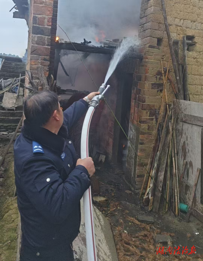 熏制臘肉需謹(jǐn)慎，莫讓“年味”變“火味”