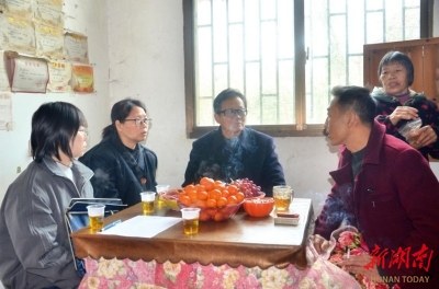 三級檢察機關(guān)走訪慰問退役軍人