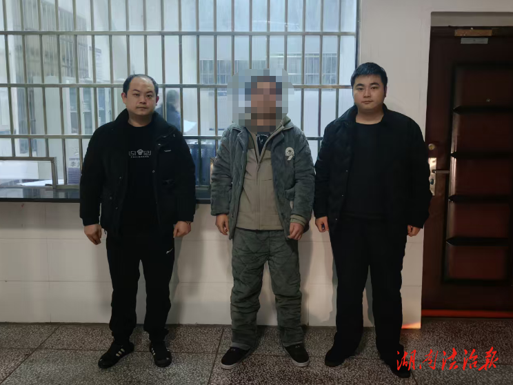 【冬春攻势】忘锁车门致财物被盗 邵东民警速破“拉车门”盗窃案