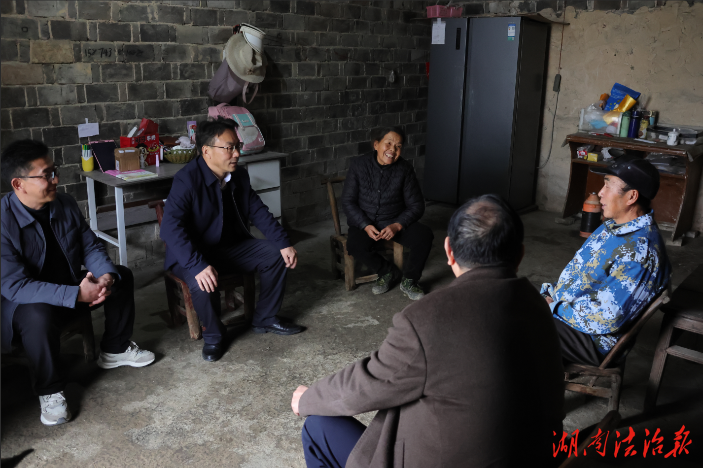 年味漸濃情更濃 深情慰問暖民心 ——湘西州司法局到鄉(xiāng)村振興聯(lián)系點開展春節(jié)走訪慰問活動