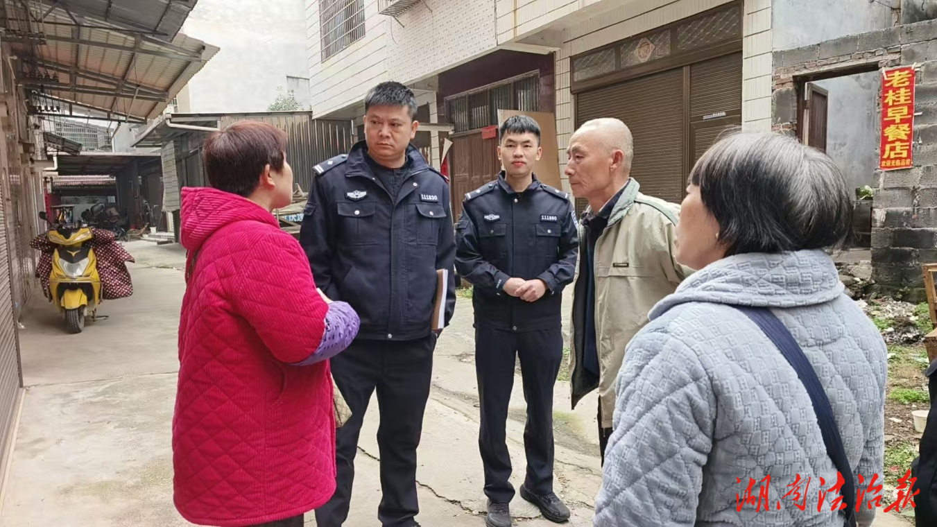 早餐店起爭(zhēng)執(zhí) 民警調(diào)解暖人心