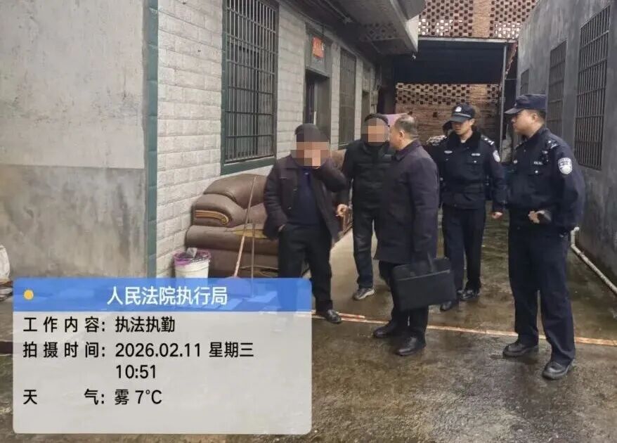 嘉禾法院：交通事故引纠纷 刚柔并济促执结