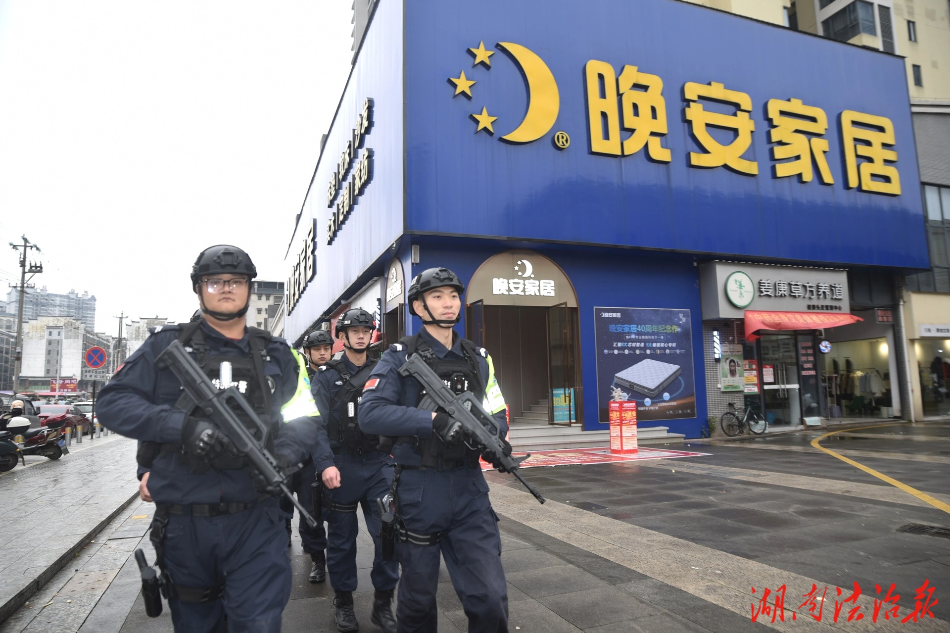 大巡防|江永公安：警徽熠熠映初心 巡防步步守安寧