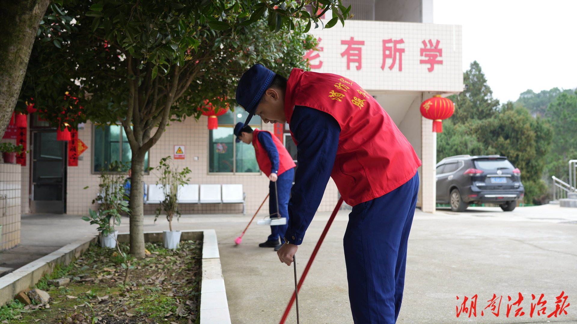 春風(fēng)化雨潤桑榆 隆回消防走進敬老院傳承雷鋒精神