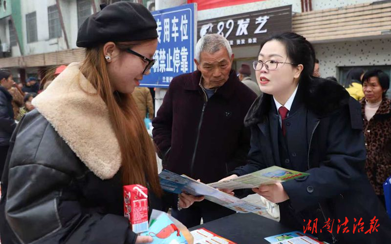 普法趕集、護(hù)苗開學(xué)、國學(xué)潤心、趣味健體——麻陽檢察院“三八”系列活動暖人心