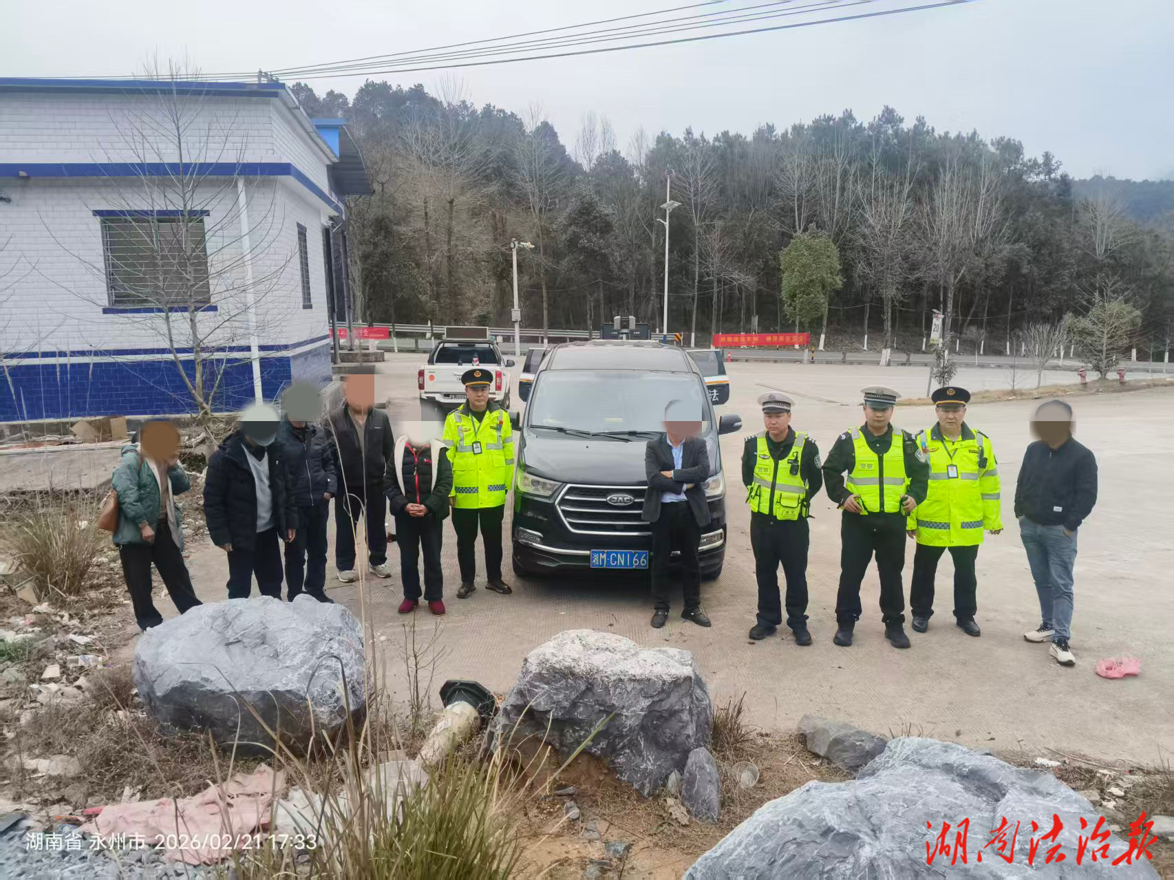 蓝山公安：严查春运非法营运 一男子驾私家车跑“黑车”被当场查处