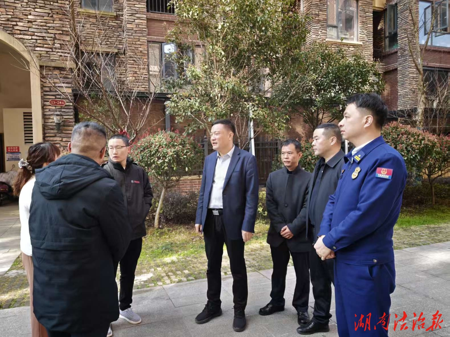 邵陽北塔區(qū)主要領(lǐng)導(dǎo)帶隊(duì)開展全國(guó)兩會(huì)期間消防安全保衛(wèi)專項(xiàng)檢查