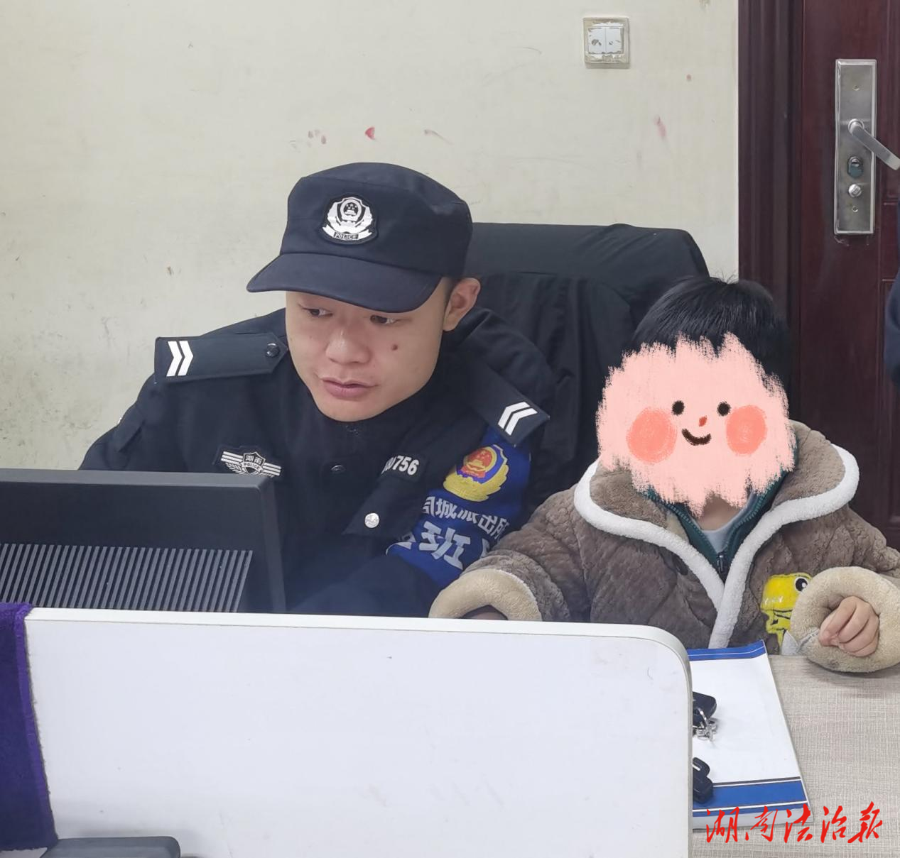 民警化身“奶爸”助力5岁萌娃回家