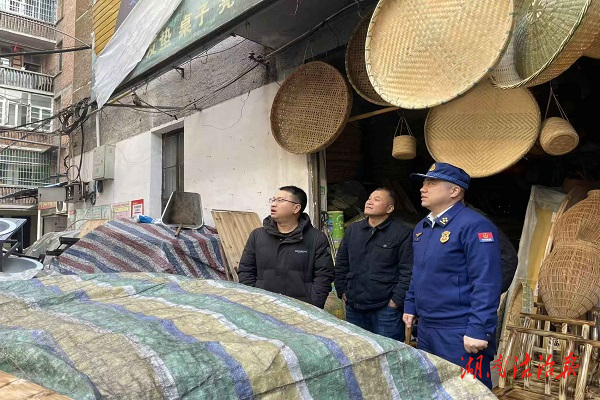資陽區(qū)多部門聯(lián)合開展橋北竹器市場及古道街消防隱患排查