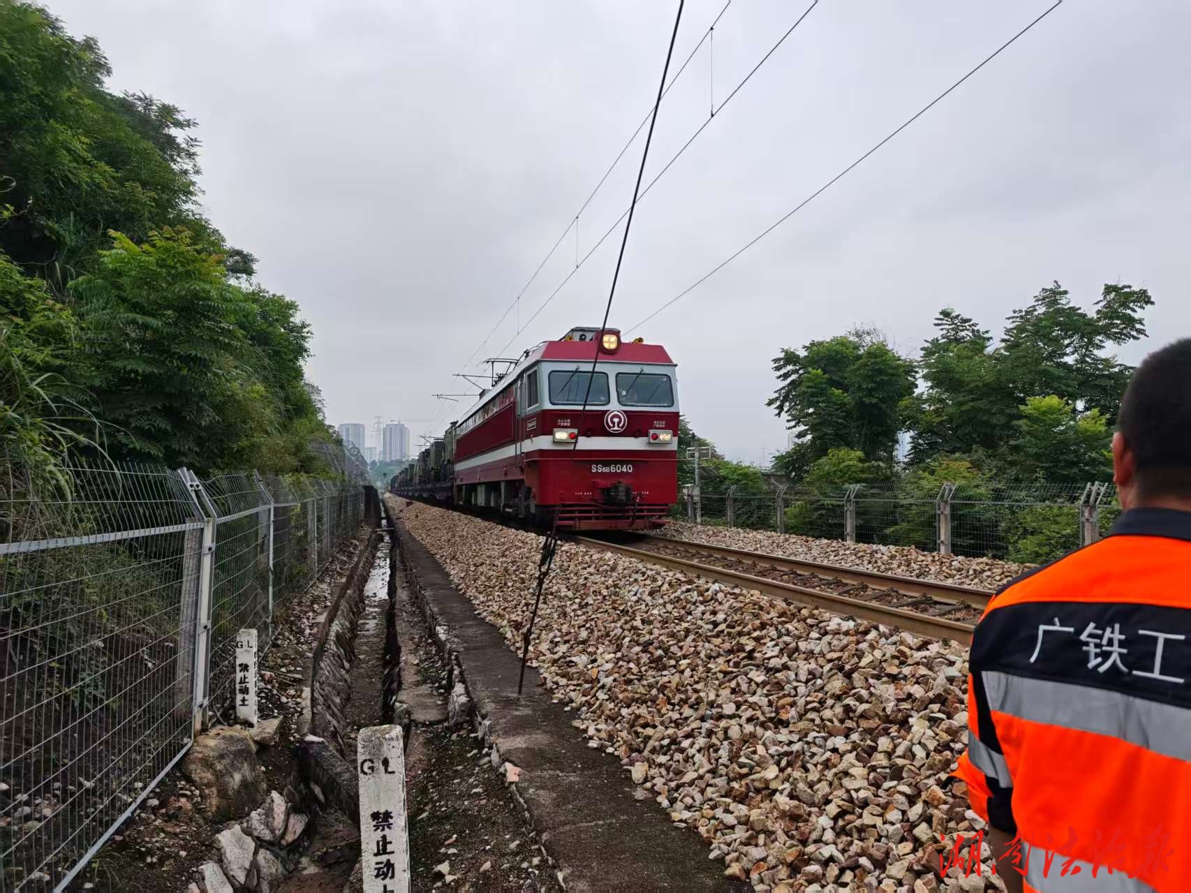 守護(hù)鐵路“大動(dòng)脈”  石門檢察公益訴訟護(hù)航鐵路沿線安全隱患整治紀(jì)實(shí)