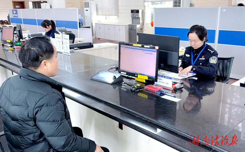 讓“數(shù)據(jù)跑”不讓“群眾跑” 常德公安交管部門落實7項“一網(wǎng)辦”便民措施成效明顯