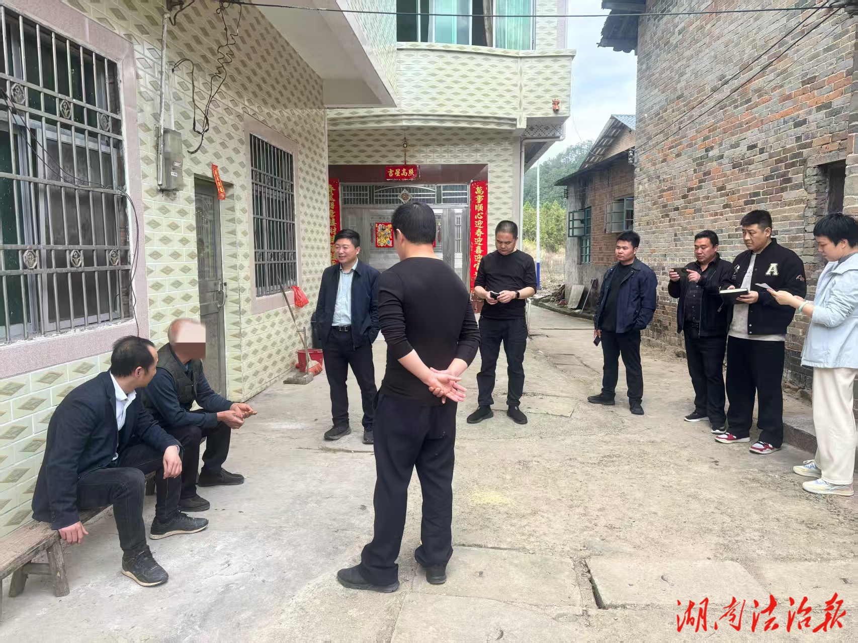 江華：政法委牽頭打出反詐“組合拳” 追損挽損超百萬(wàn)元