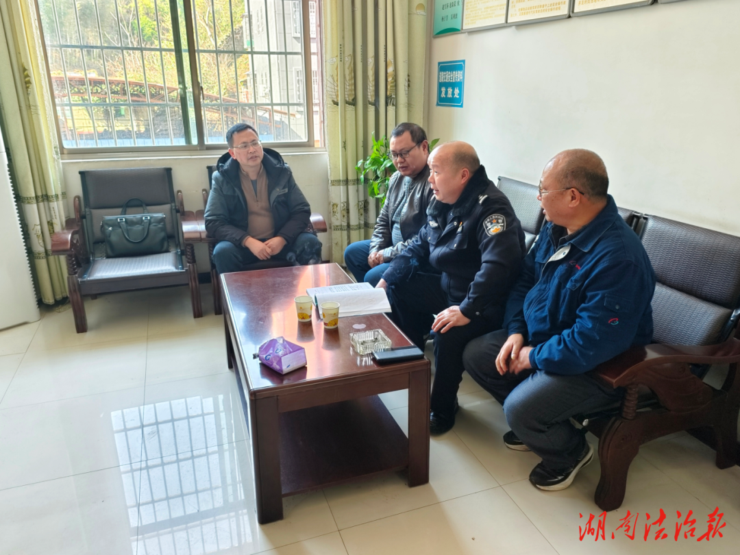 通道公安展開專題安全宣講，上好“開工第一課” ，擰緊復工復產(chǎn)“安全閥”