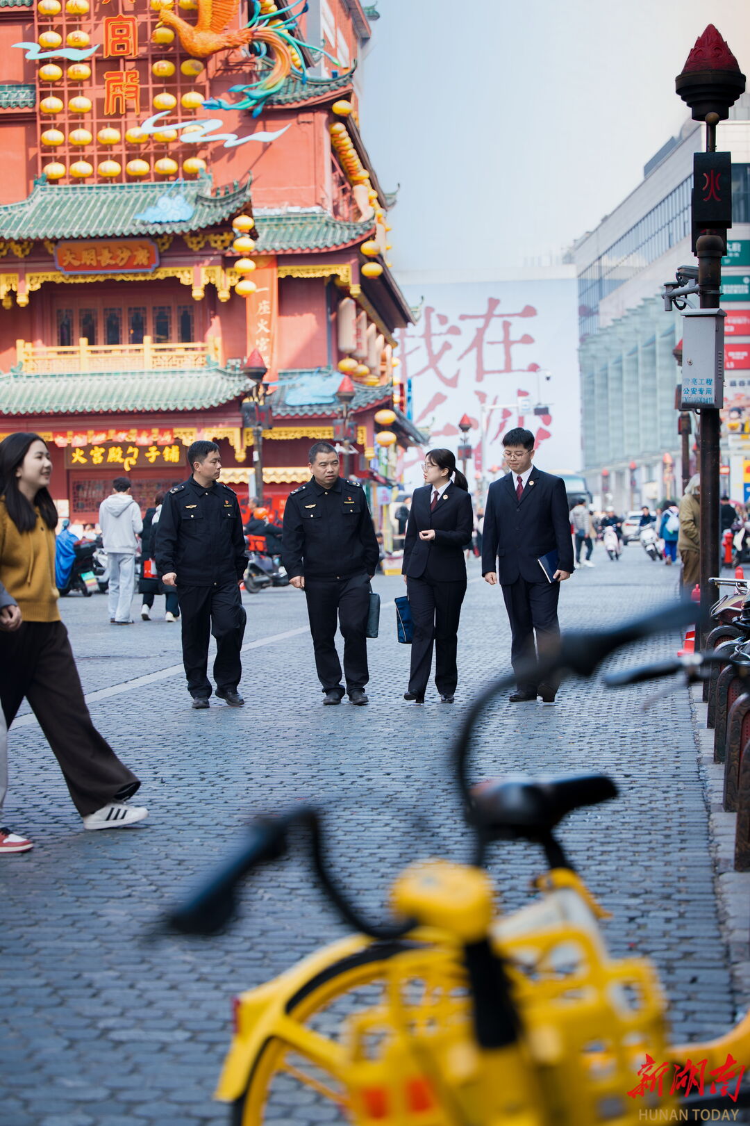 《法治護(hù)航新消費(fèi)——長沙系列觀察》①｜長沙，把法治種進(jìn)煙火里