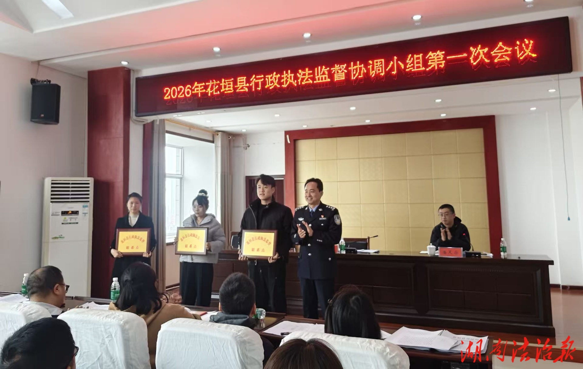 花垣縣：選聘監(jiān)督員、設(shè)立聯(lián)系點(diǎn)，讓群腐專項(xiàng)整治“落地生根”