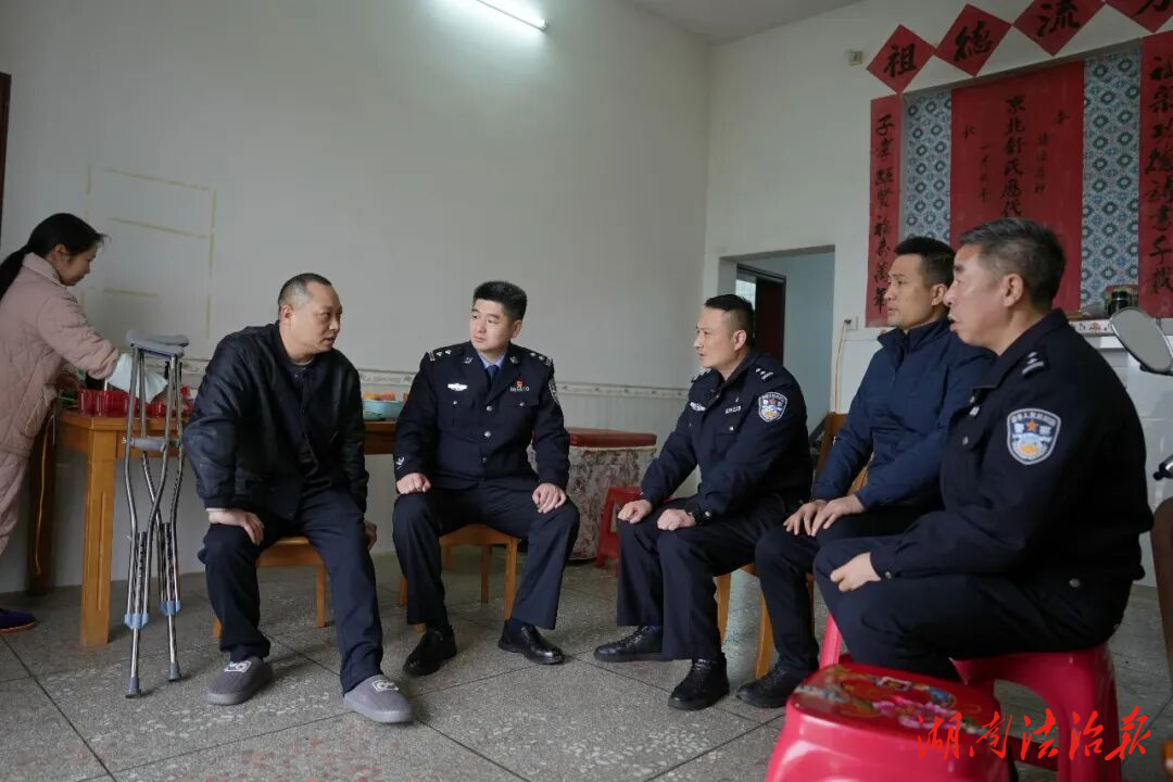 【爱警暖警】真情慰问暖警心 凝心聚力鼓斗志