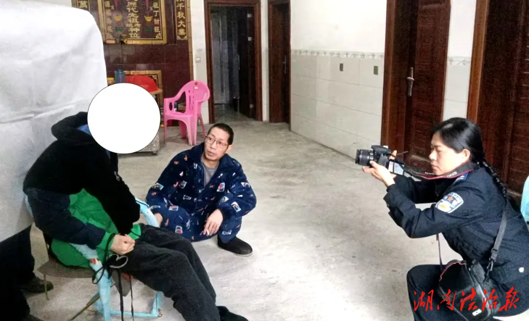 上门办证暖民心 贴心服务解民忧