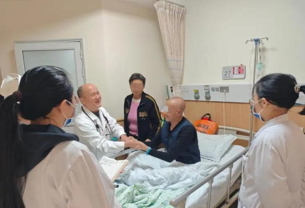 邵阳市中心医院精准放疗显成效 危重肿瘤患者重获新生