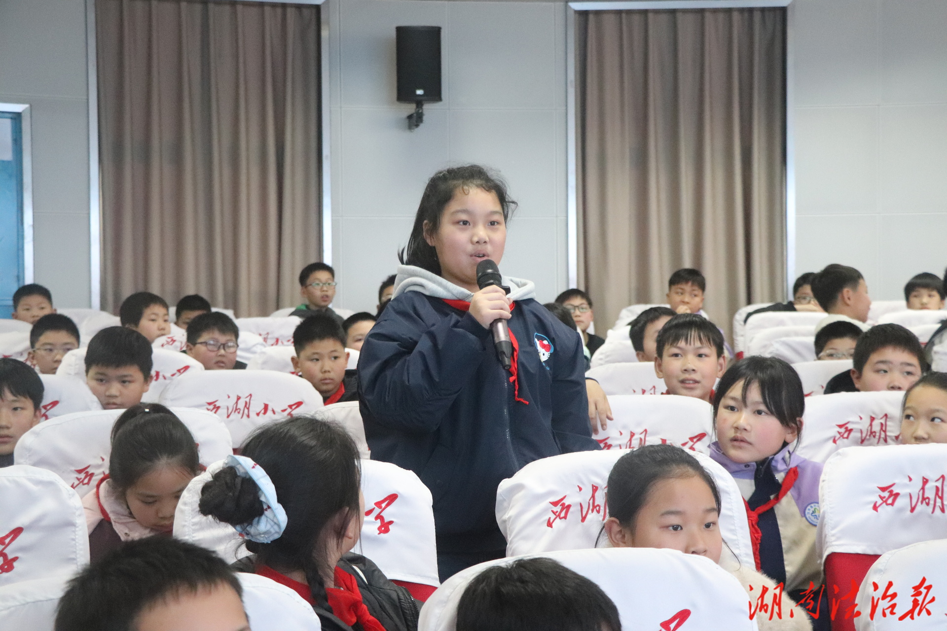 法治副校长进校园 护航青春助成长  —汉寿检察院开展法治专题讲座