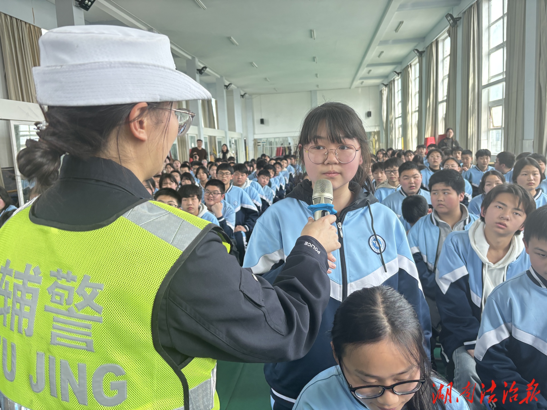 全国中小学生安全教育周 | 大祥交警：一周连进三校，守护平安“成长路”