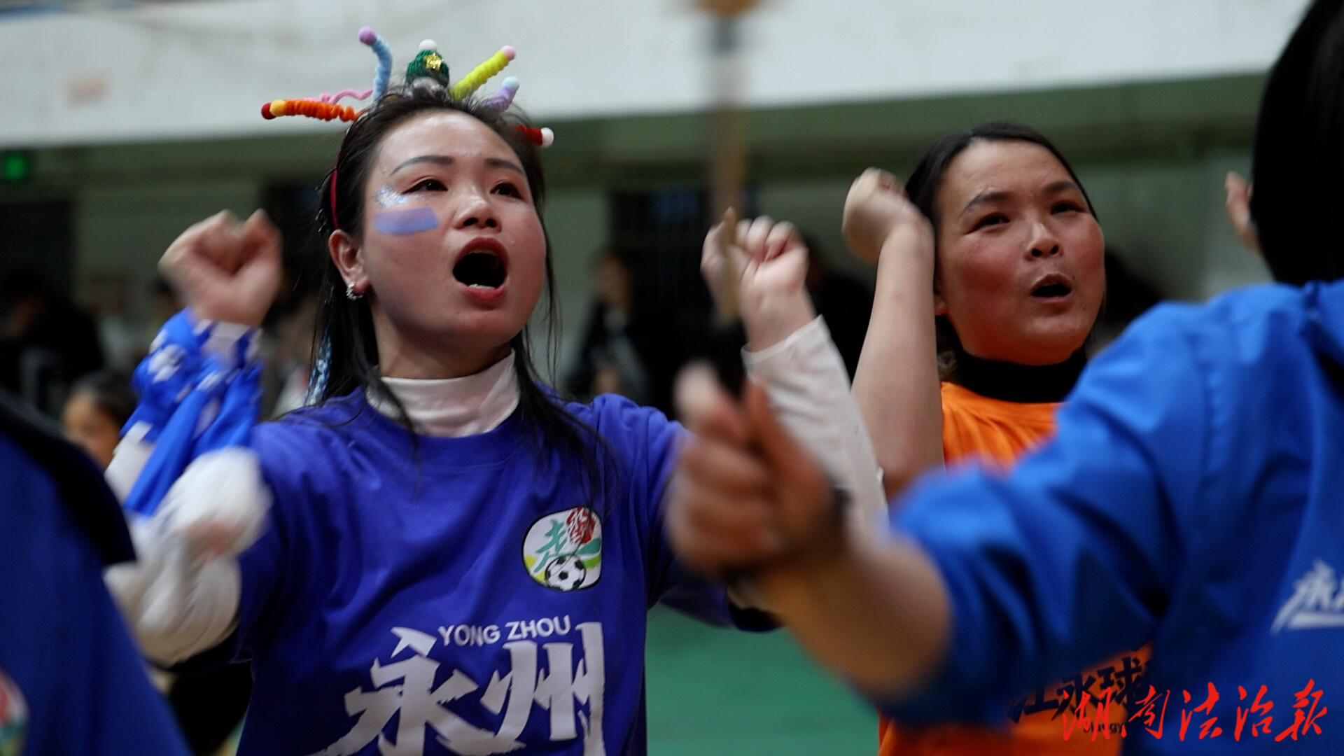 江永：CMG決賽第二現(xiàn)場人氣爆棚 瑤鄉(xiāng)吶喊響徹夜空