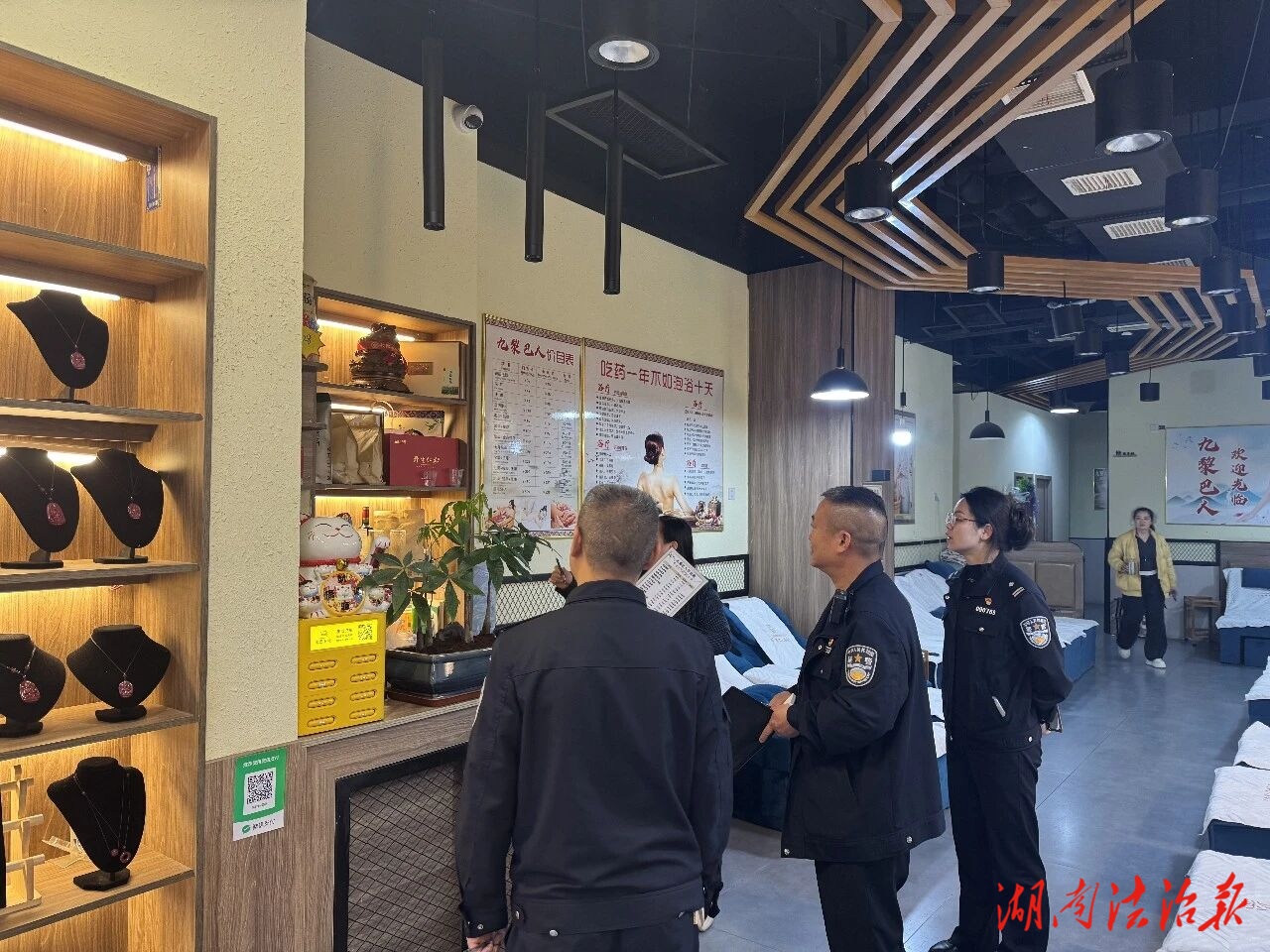 强化安全检查，筑牢平安防线——官黎坪派出所开展行业场所专项检查