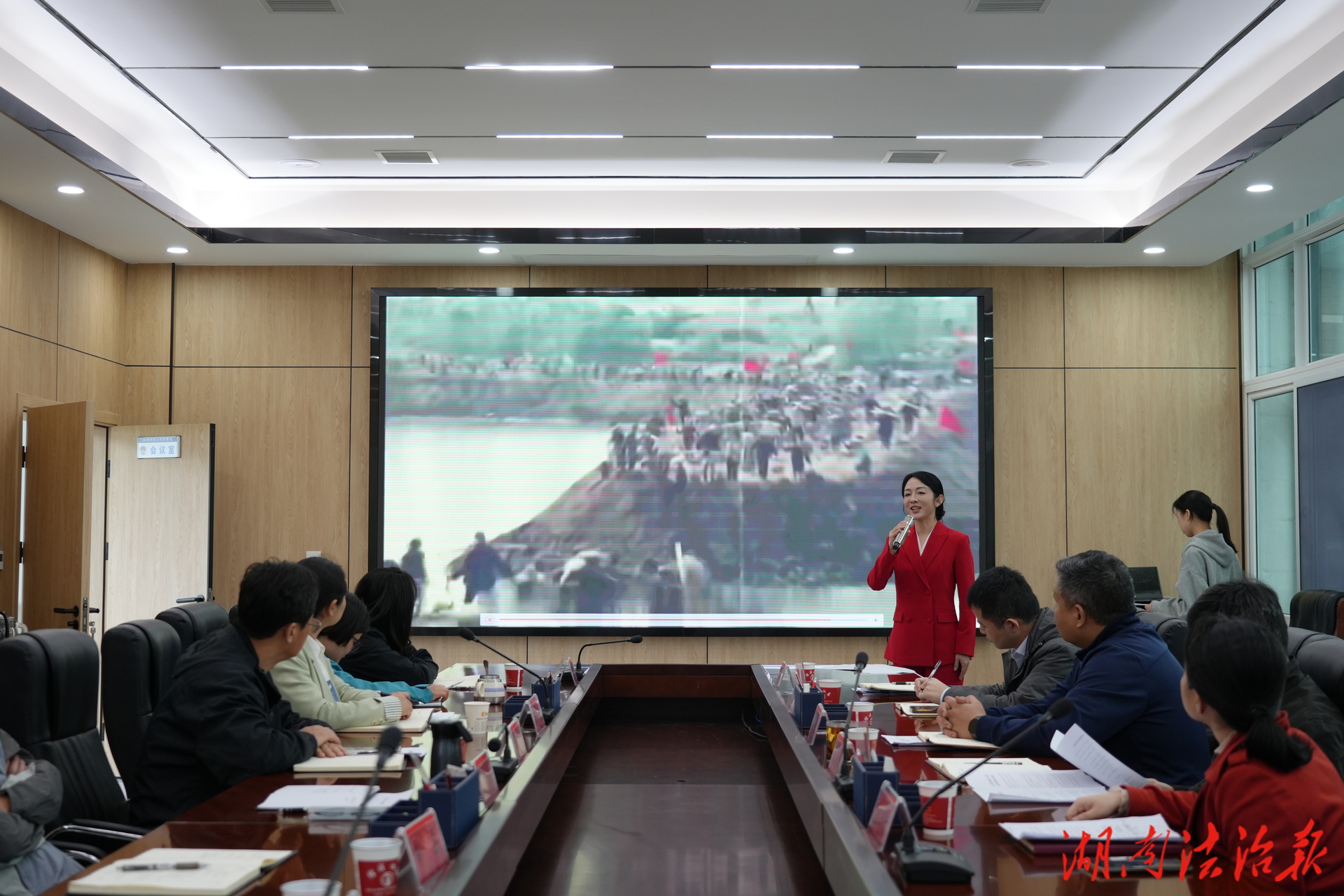 賡續(xù)紅色血脈，砥礪奮斗之志  --大通湖區(qū)檢察院開(kāi)展農(nóng)墾精神宣講