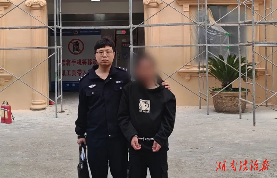 晝伏夜出盜電瓶，警威盡顯慣犯落網(wǎng)