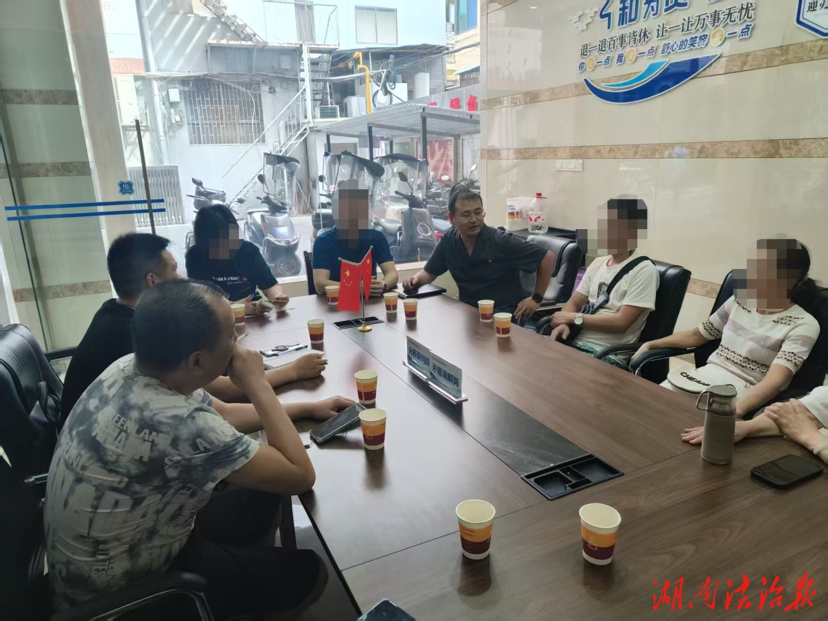 雁峰區法院高效化解系列商標侵權糾紛 知名品牌與個體商戶握手言和