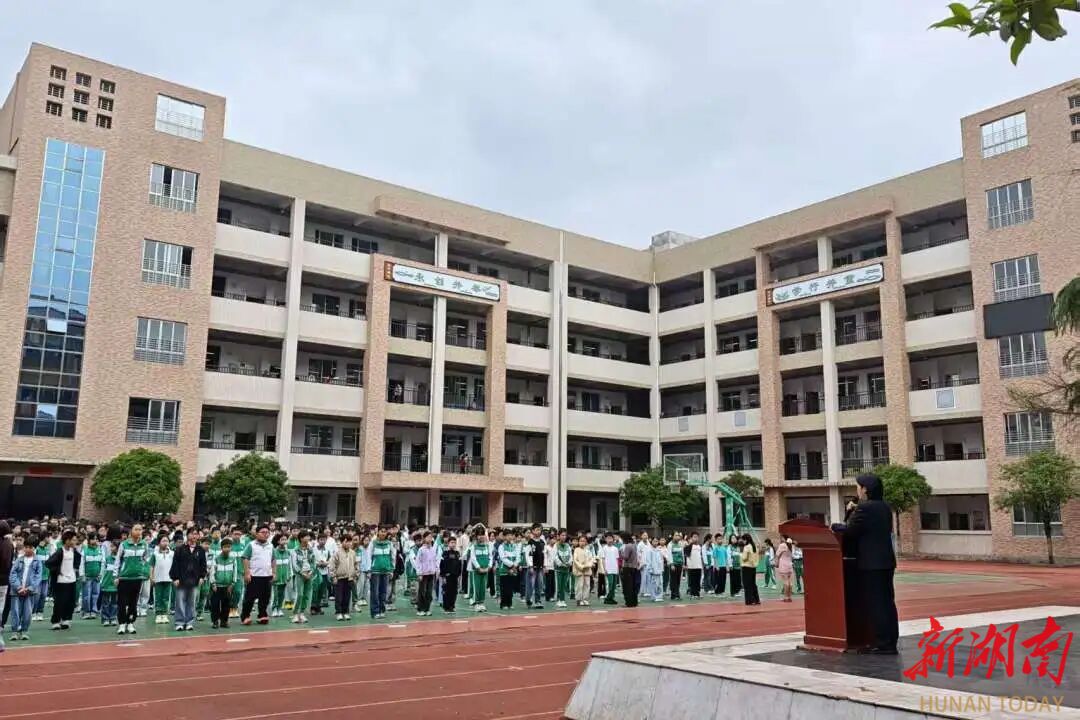 學法自護，向陽成長 攸縣法院送法進校園