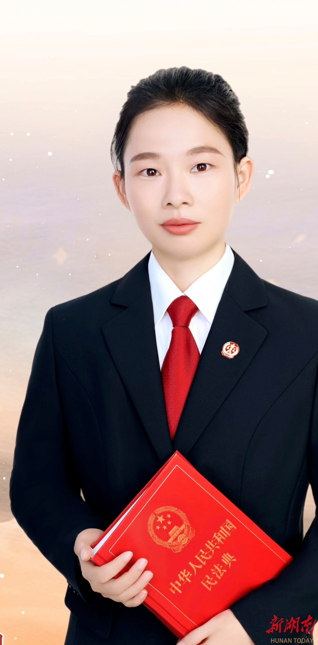 柔肩担正义 情法两相“圆”——记醴陵法院民事审判庭法官马沅圆