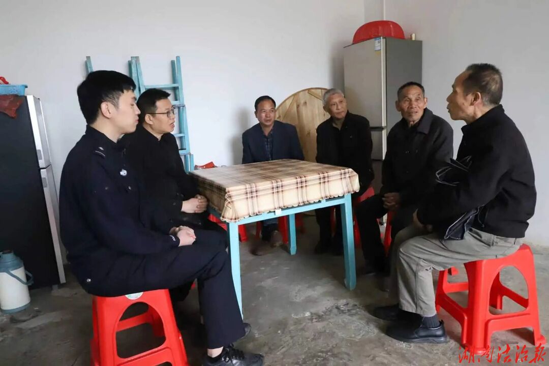銀發(fā)余熱解民憂  祁檢晚霞顯擔(dān)當(dāng)——祁陽市檢察院用心守護(hù)鄉(xiāng)村鄰里和睦