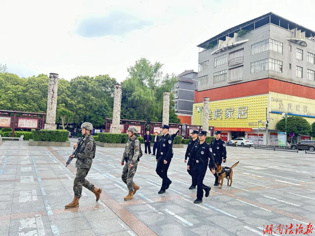 警灯常亮 平安常在 ——记“五一”坚守街头的藏蓝身影