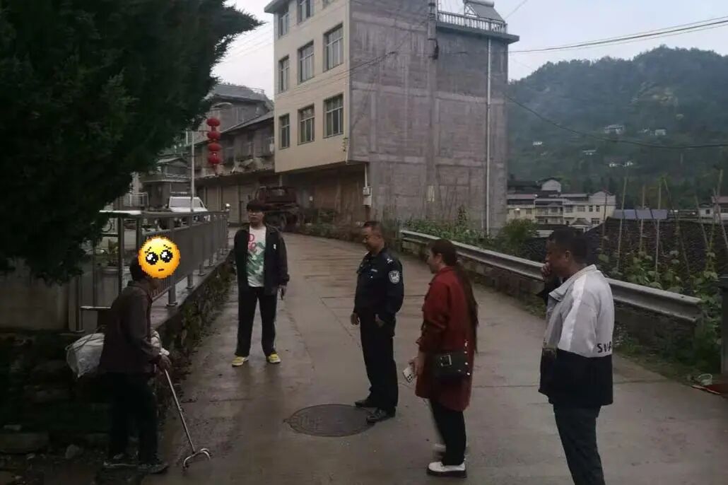 暖心！雨天紧急求助，桑植公安两小时找回走失老人