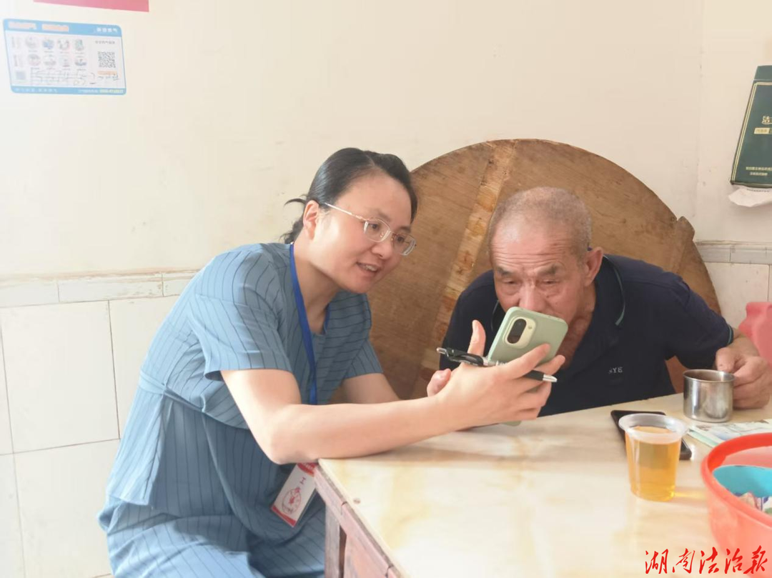 新田：政協(xié)委員進(jìn)基層 醫(yī)保服務(wù)“零距離”