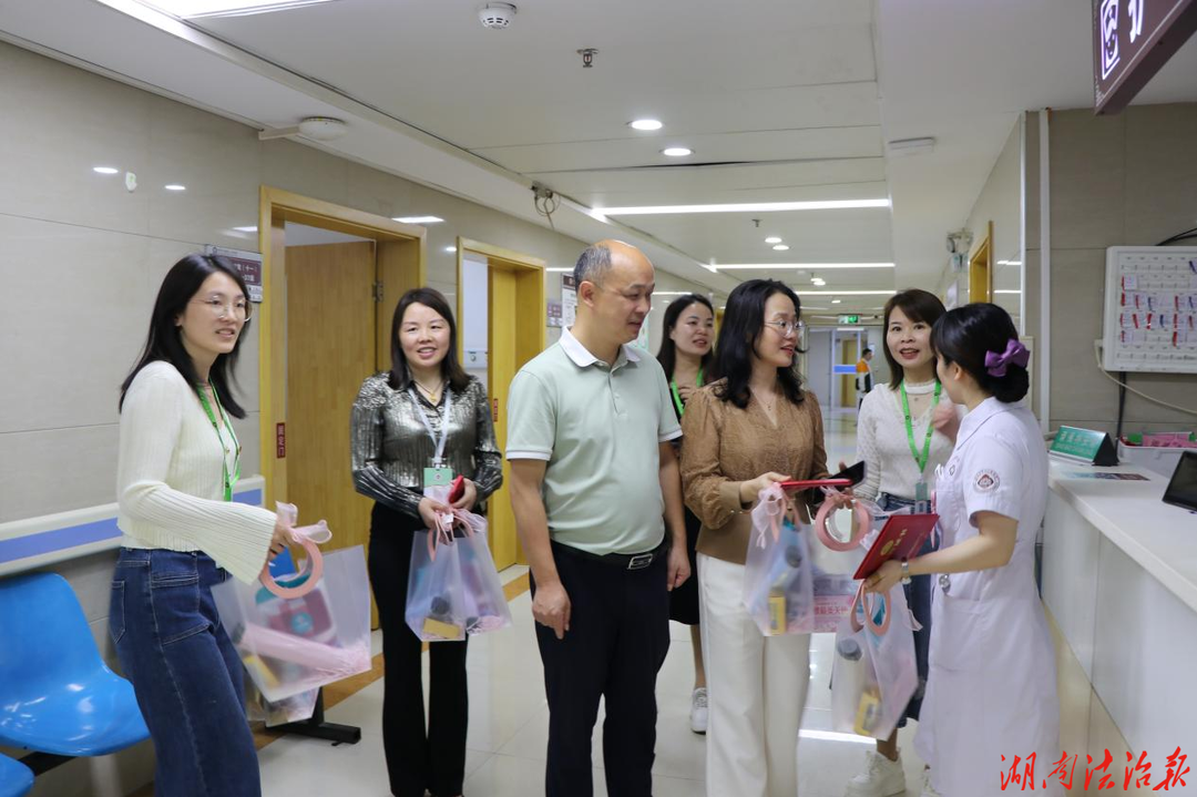 致敬白衣天使 永州市第四人民醫(yī)院開展“5·12”國(guó)際護(hù)士節(jié)表彰慰問活動(dòng)