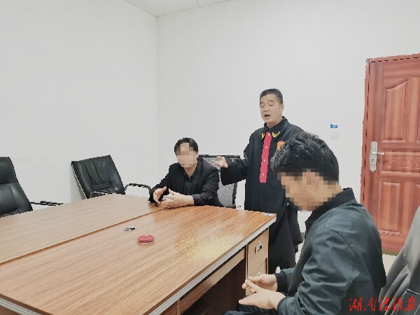 法理融情化干戈 鄰里和解促和諧