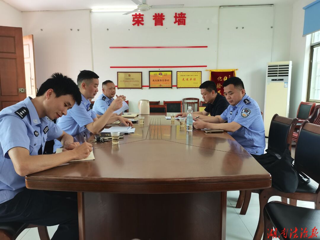 省森林公安局調(diào)研督導(dǎo)新田縣公安局無(wú)人機(jī)實(shí)戰(zhàn)應(yīng)用工作