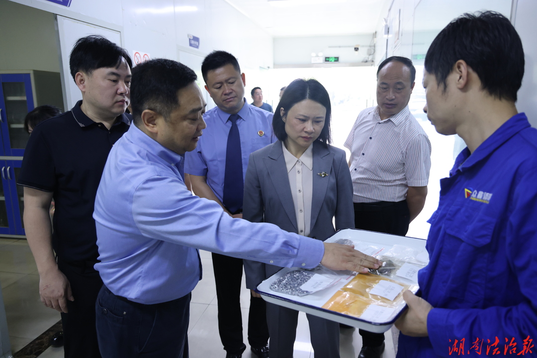 通江达海逐浪高  百舸争流立潮头 ——李丽深入泸溪县检察院调研