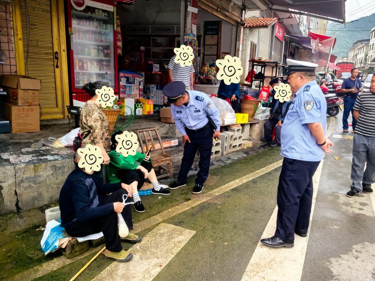 【强治理 护民安】暖心救助！群众赶集突发不适 花垣公安快速处置护平安
