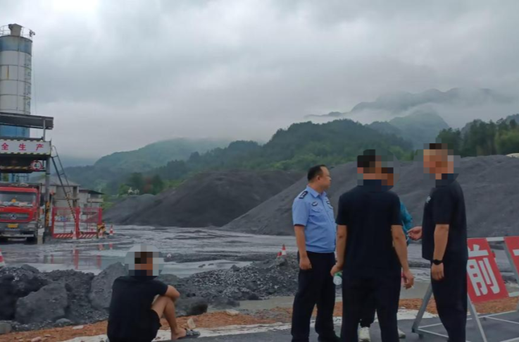 從“工地糾紛”到“握手言和”，慈利公安調(diào)解化干戈為玉帛