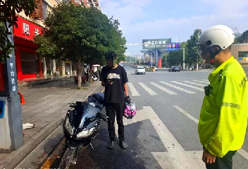 新邵交警重拳整治 “飙车炸街” 全力护航高考期间道路交通安全