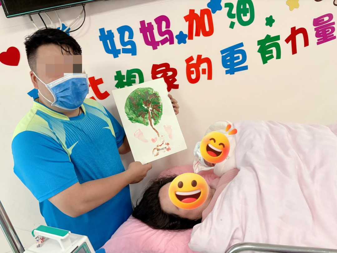 生命最初的“树” 市中心医院产科创新开展亲情陪产与胎盘拓印人文服务项目