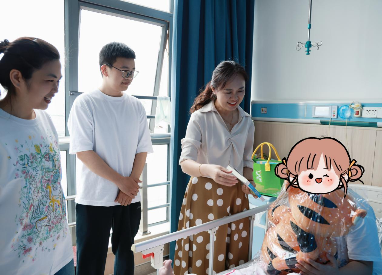 龙山检察：检爱同行，情暖童心