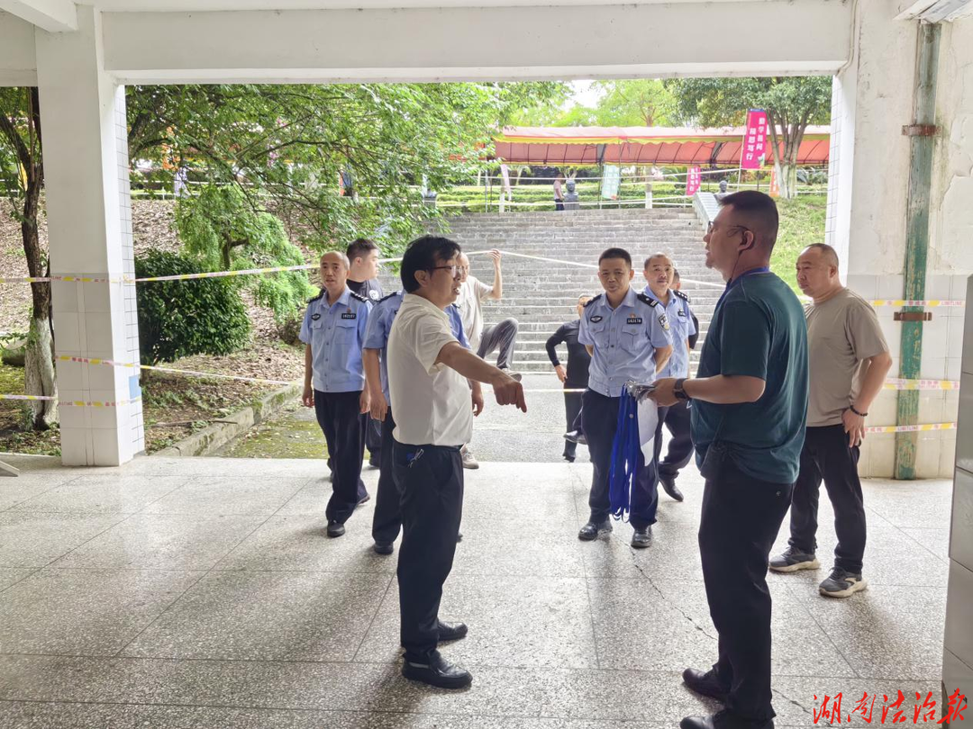 【强治理 护民安 促发展】花垣公安全程护航高考 倾力守护学子逐梦路