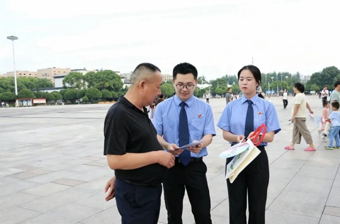 一场宣传活动后，群众的钱袋子多了层防护